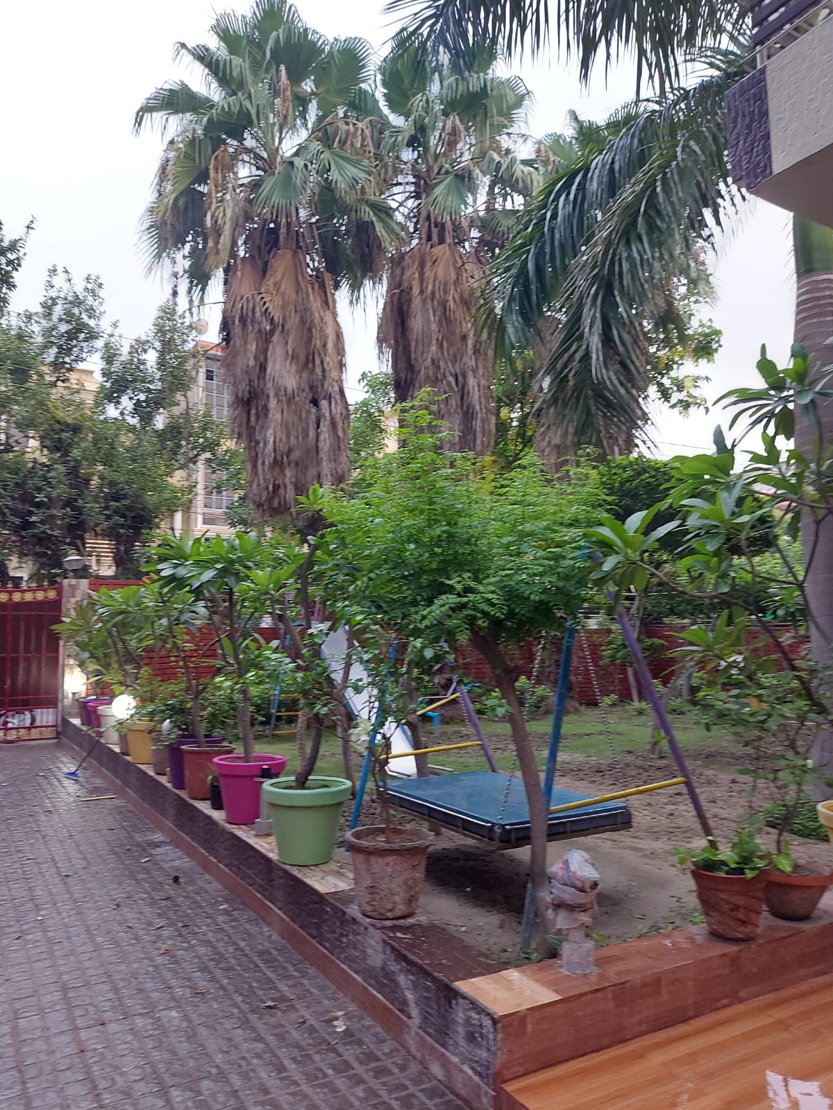 6+ BHK + Servant Room,Extra Room Independent House For Sale in RWA Apartments Sector 30