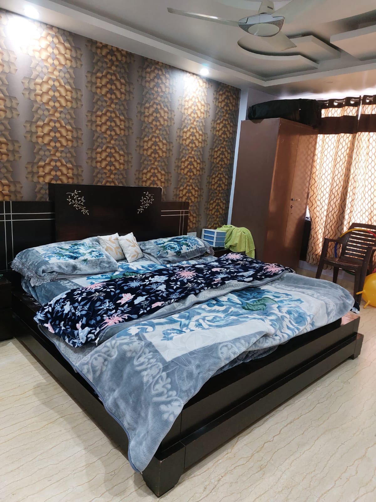 6+ BHK + Servant Room Independent House For Sale in Sector 23