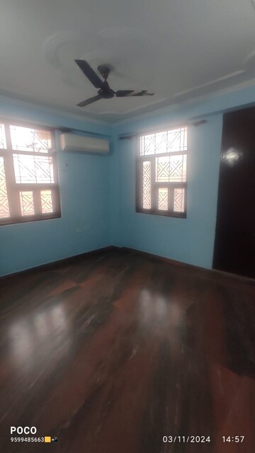 Room in 3 BHK Builder Floor at Mehrauli – for Rent