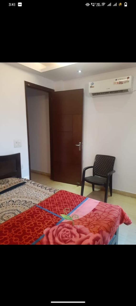 2 BHK Builder Floor For Sale in Lajpat Nagar 4