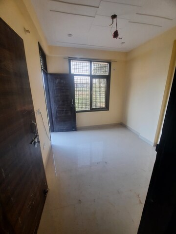 Room in 2 BHK Apartment at Bindal Enclave, Phi Iv Greater Noida – for Sale