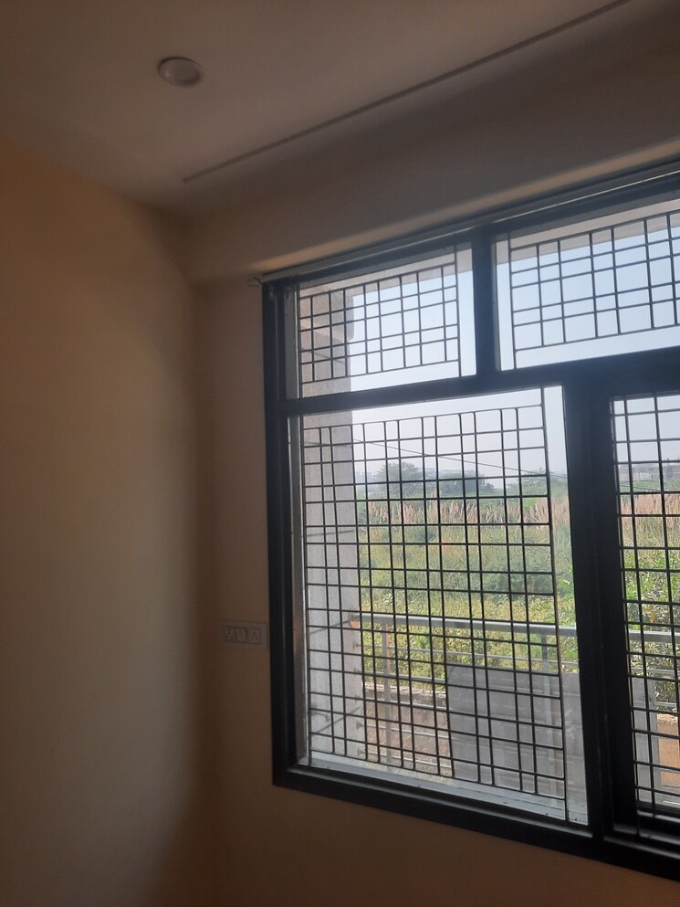 Room, bindal-enclave 2 Bedroom 650 Sq.Ft. Apartment In Phi Iv Greater Noida Greater Noida 7763962