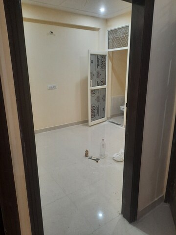 Furnished Amenities in 2 BHK Apartment at Bindal Enclave, Phi Iv Greater Noida – for Sale