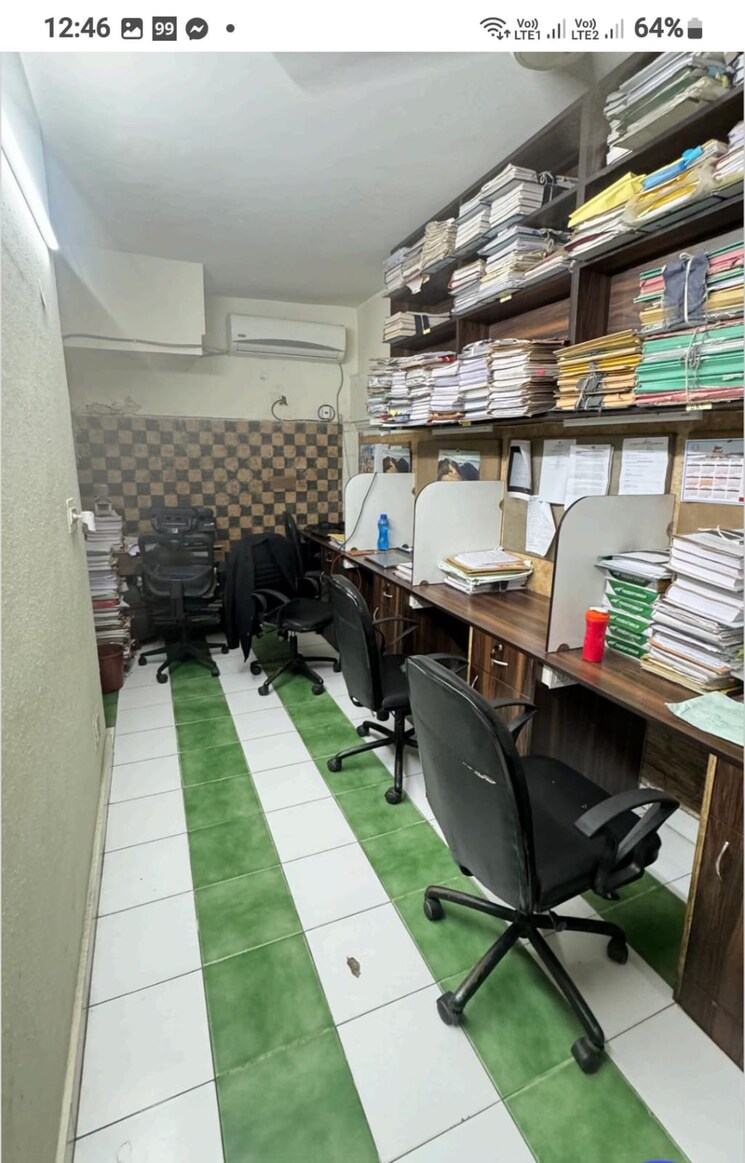 Team Area, east of kailash Commercial Office Space 1200 Sq.Ft. In East Of Kailash Delhi 7764118