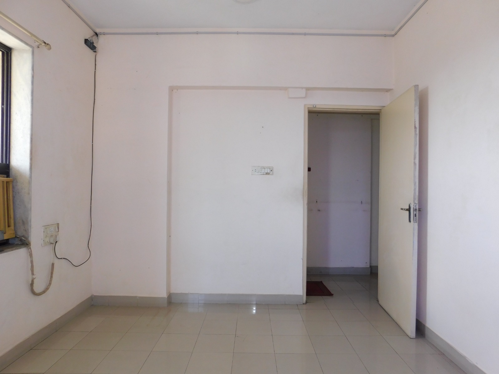 2 BHK Apartment For Sale in Landmark Tower