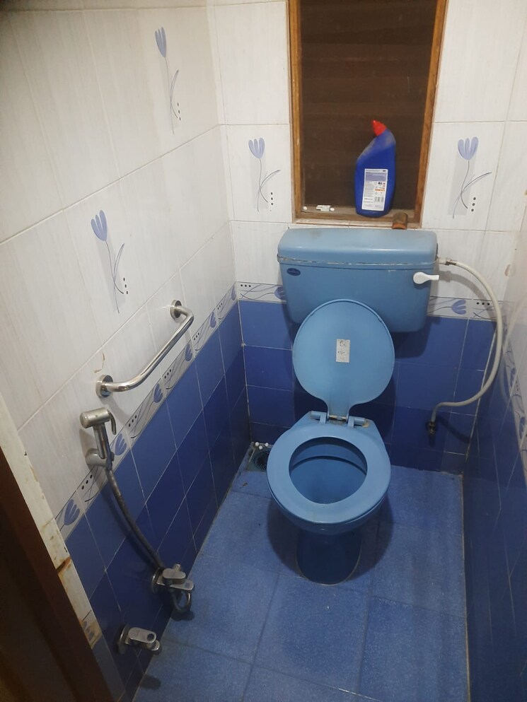 Bathroom, ganga-puram-chs 1 Bedroom 400 Sq.Ft. Apartment In Viman Nagar Pune 7764363