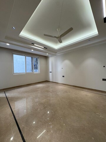 Room in 3 BHK Apartment at Ireo The Grand Arch, Sector 58 – for Sale