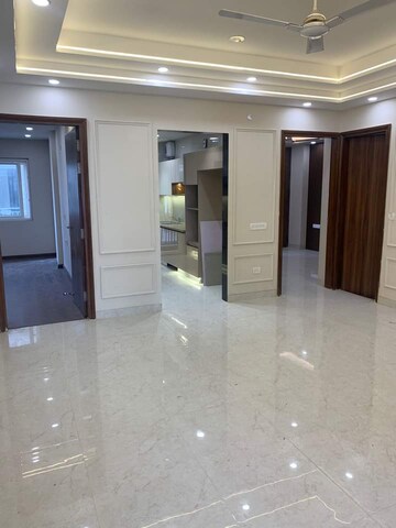 Room in 2 BHK Apartment at M3M Heights, Sector 65 – for Sale