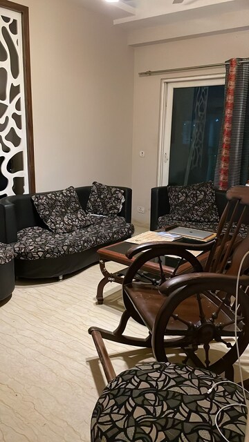 3 BHK Apartment For Sale in Mahagun Moderne, Sector 78