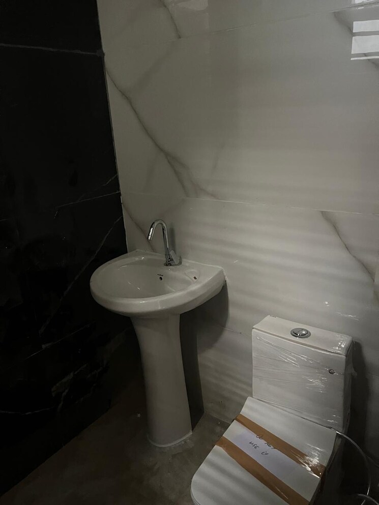 Bathroom, sector 126 4 Bedroom 100 Sq.Yd. Independent House In Sector 126 Mohali 7764836