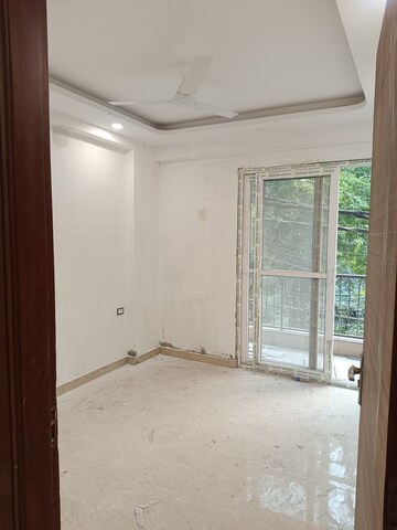 Room in 3 BHK Builder Floor at Chattarpur – for Sale