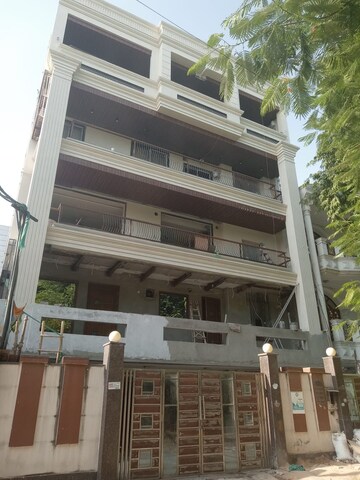6+ BHK Independent House For Sale in Shalimar Bagh