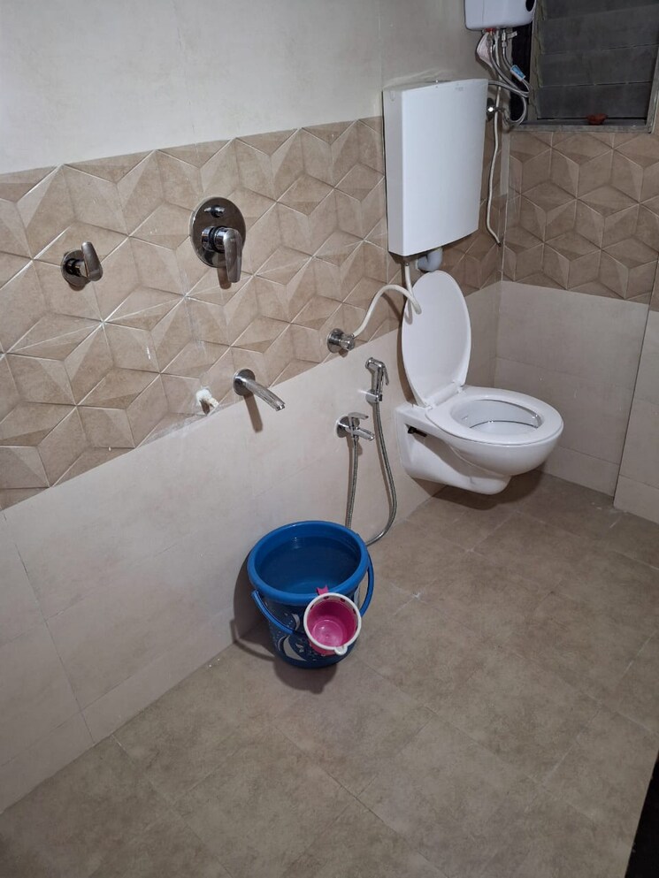 Bathroom, ekdant-dinkar-elite 1 Bedroom 600 Sq.Ft. Apartment In Kalyan East Thane 7764930