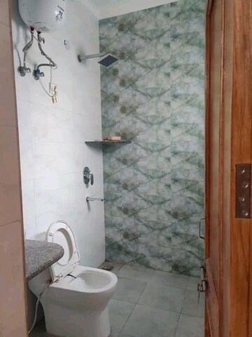 रेसिडेंशियल बिल्डर फ्लोर वर्ग फुट फॉर रेंट इन सेक्टर 38 गुड़गांव  7764908