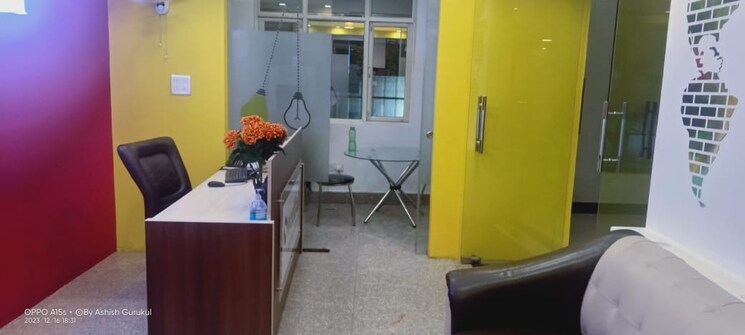 Living Room, sector 63 Commercial Office Space 1000 Sq.Ft. In Sector 63 Noida 7765009