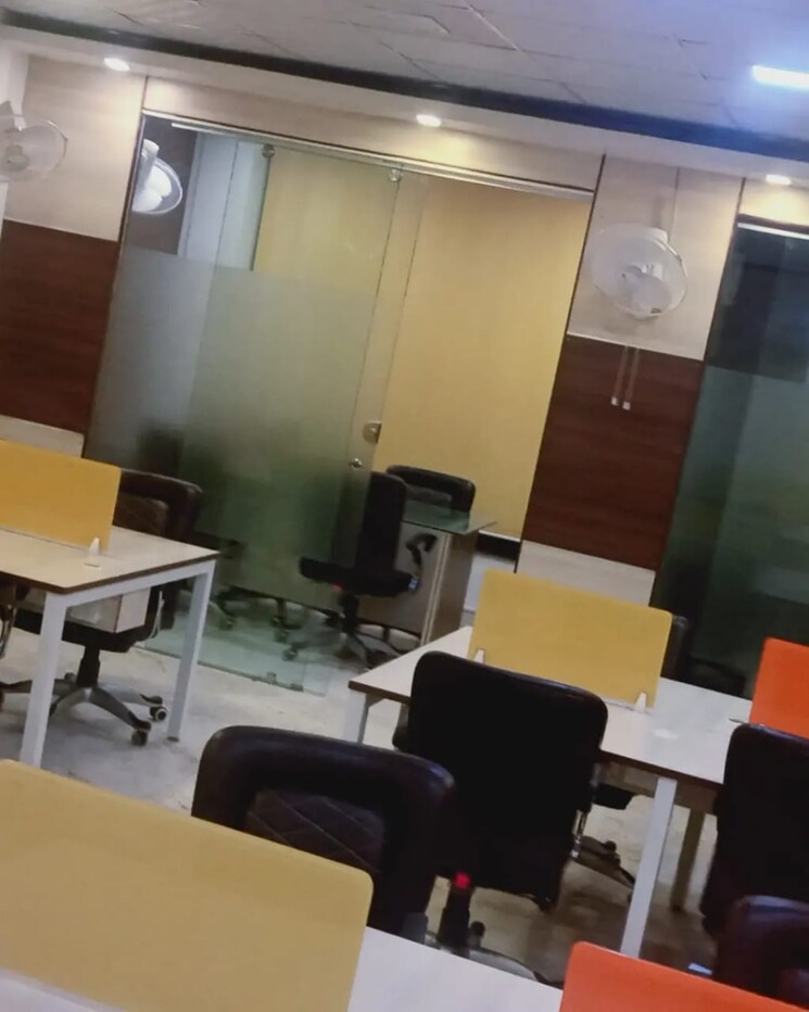 Team Area, sector 63 Commercial Office Space 1000 Sq.Ft. In Sector 63 Noida 7765009