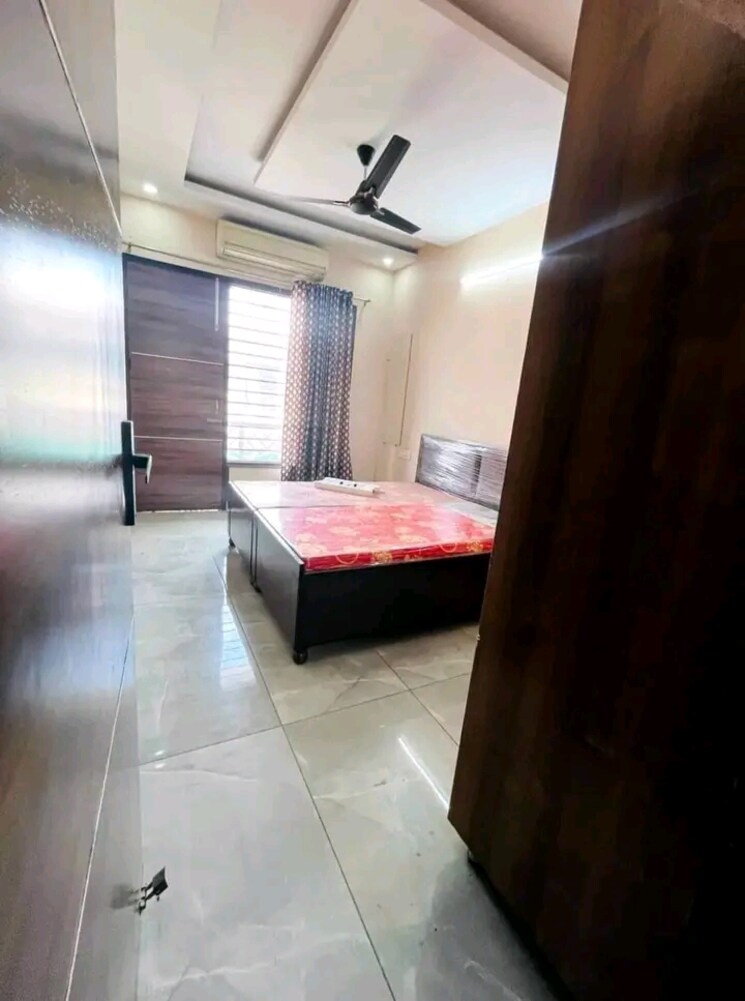 Room, kharar 2 Bedroom 110 Sq.Yd. Apartment In Kharar Mohali 7765148
