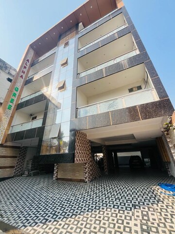 6+ BHK Builder Floor – Exterior View View at Gms Road - for Sale