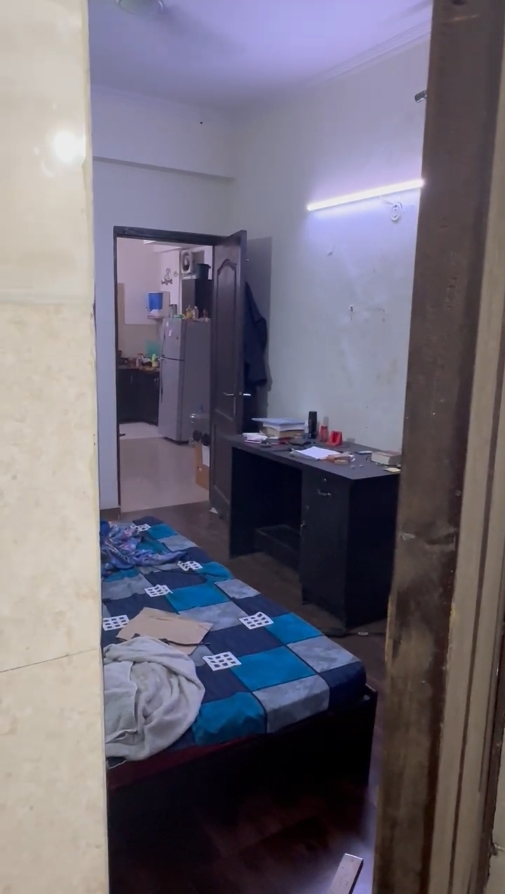 2 BHK 950 Sq.Ft. Apartment in Amrapali Silicon City