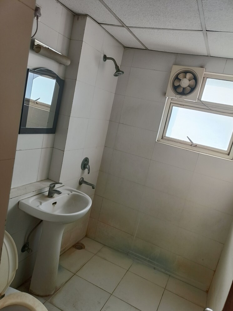 Bathroom, spr-imperial-estate 3 Bedroom 1403 Sq.Ft. Apartment In Sector 82 Faridabad 7765639