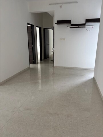 Room in 5 BHK Apartment at Marathon Vega, New Panvel – for Sale