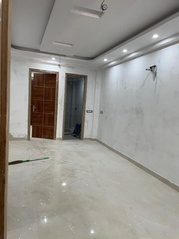 Room in 2 BHK Builder Floor at Chattarpur – for Sale