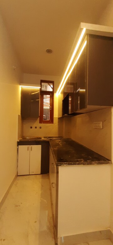 Furnished Amenities in 1 BHK Builder Floor at Ankur Vihar – for Sale