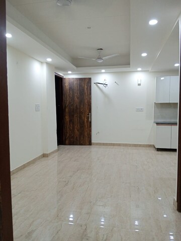 Room in 3 BHK Builder Floor at Chattarpur – for Sale