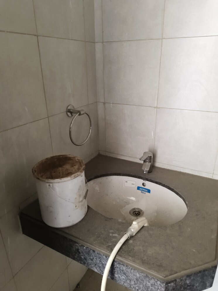 Bathroom, ashiana-housing-anmol 3 Bedroom 996 Sq.Ft. Apartment In Sohna Sector 33 Gurgaon 7765814