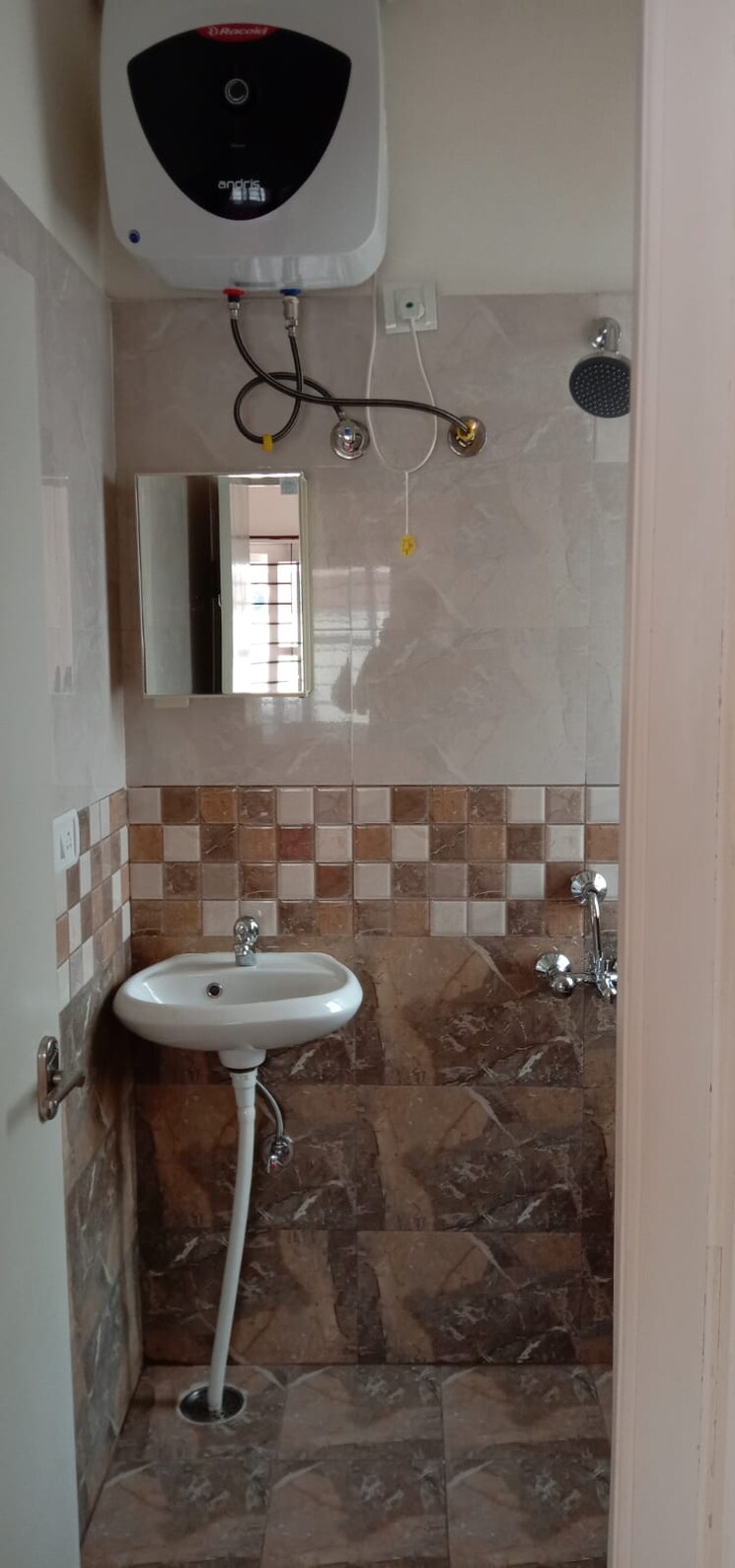 Bathroom, hsr layout 1 Bedroom 750 Sq.Ft. Apartment In Hsr Layout Bangalore 7765916