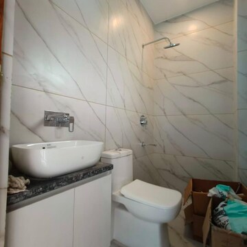 रेसिडेंशियल बिल्डर फ्लोर वर्ग फुट फॉर रेंट इन सेक्टर 38 गुड़गांव  7766030