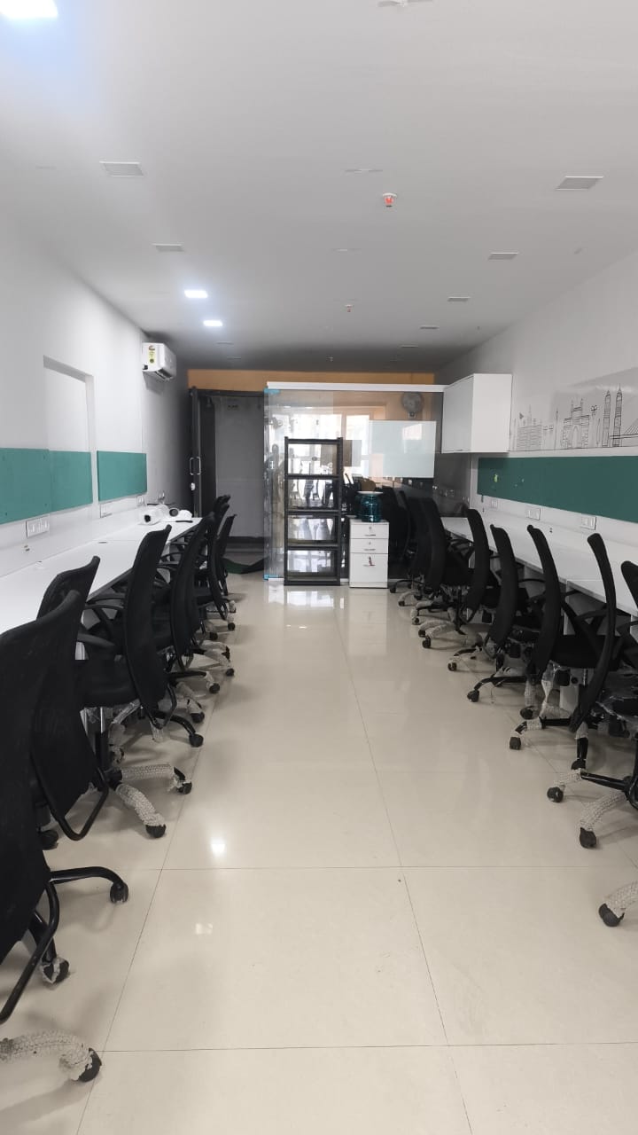 Commercial Office Space 550 Sq.Ft. For Rent in Andheri West Mumbai  7766140