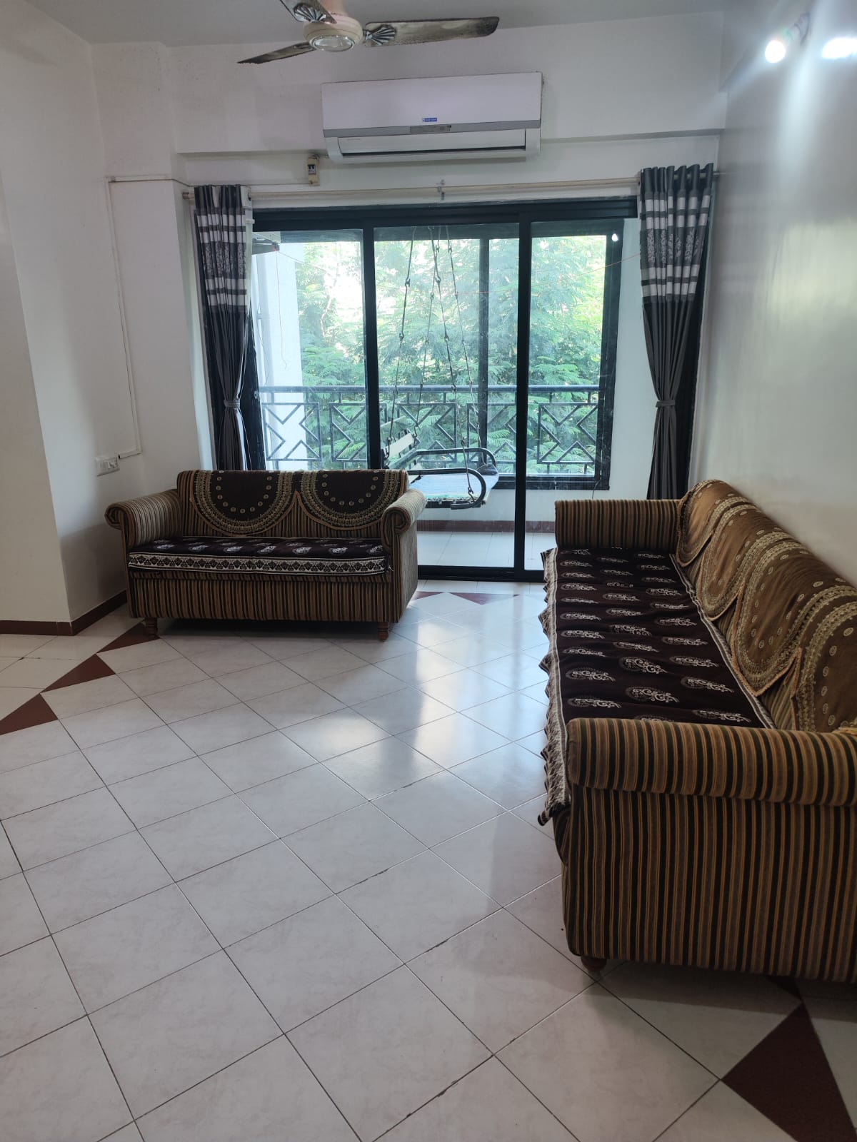 2 BHK Apartment For Rent in Satellite Ahmedabad  7766174