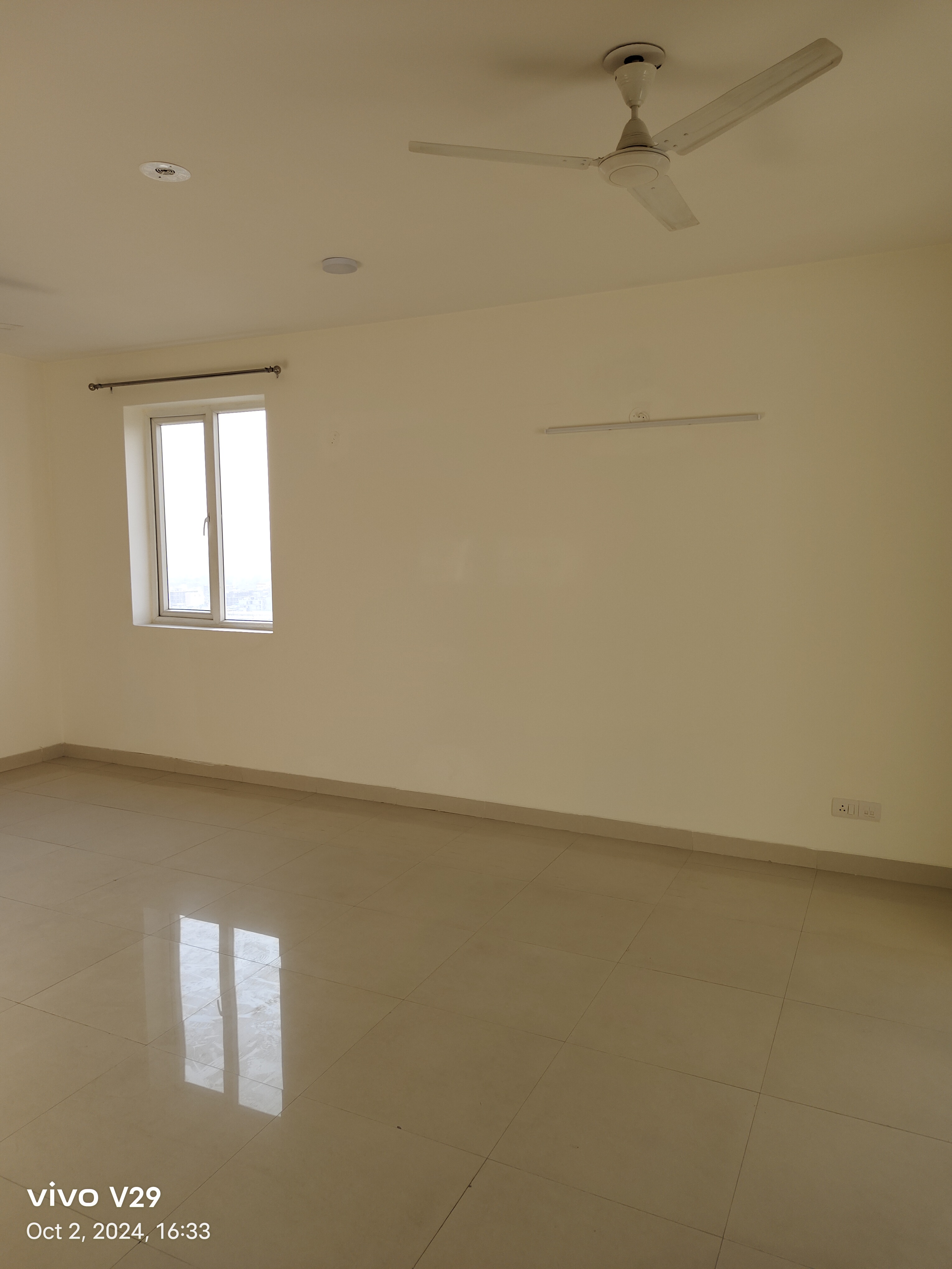 2 BHK Apartment For Sale in Emaar The Palm Drive-Palm Studios