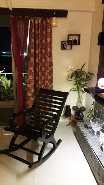 रेसिडेंशियल फ्लैट वर्ग फुट फॉर रेंट इन घोड़बंदर रोड थाने  7766257