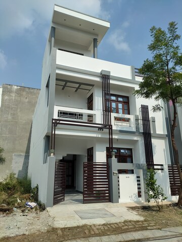 6 BHK Villa – Exterior View View at Omaxe City - for Sale