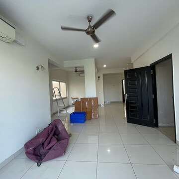 Building Lobby in 3 BHK Apartment at BPTP Amstoria, Sector 102 – for Sale