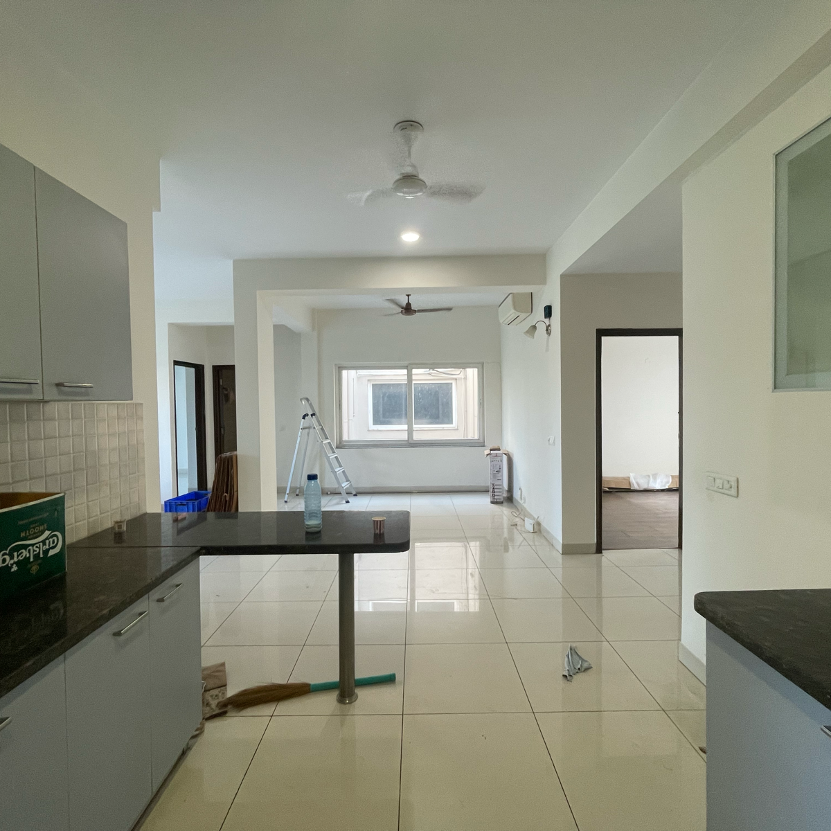 3 BHK + Servant Room,Extra Room Apartment For Sale in BPTP Amstoria