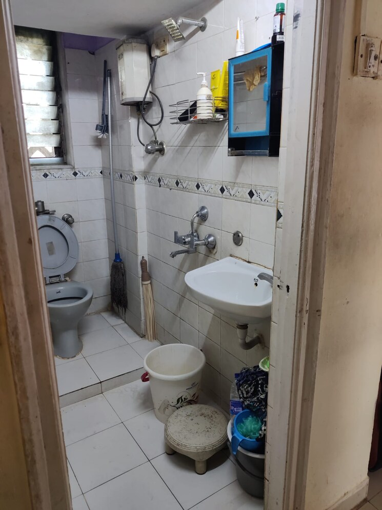 Bathroom, dosti-estates 1 Bedroom 290 Sq.Ft. Apartment In Wadala East Mumbai 7766719