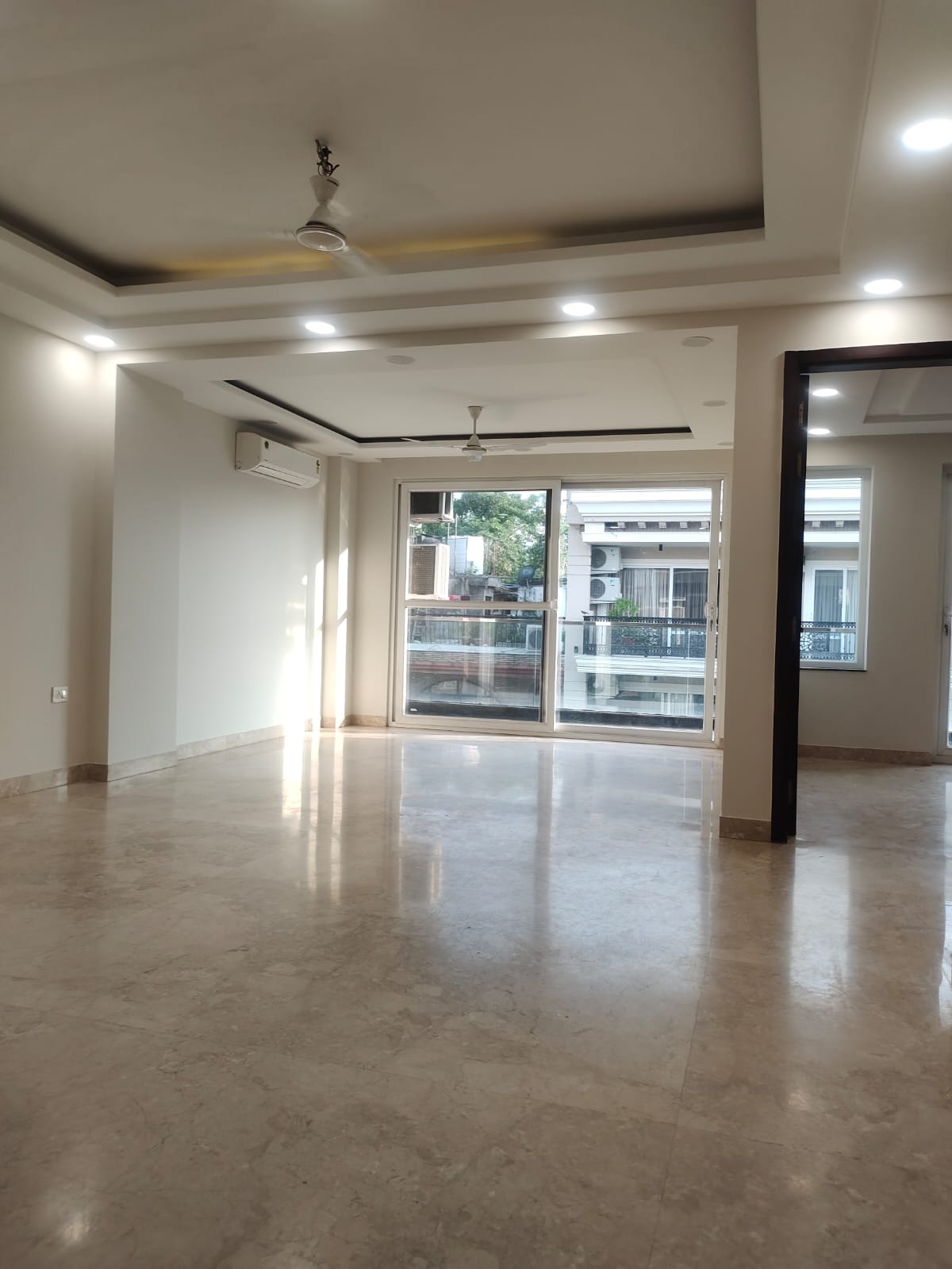 4 BHK + Servant Room Builder Floor For Sale in Greater Kailash II