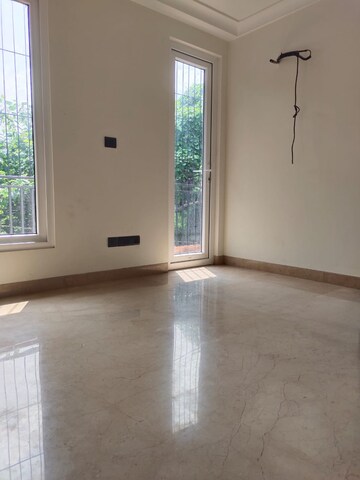 Room in 3 BHK Builder Floor at East Of Kailash – for Sale