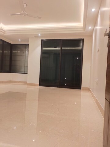 Building Lobby in 4 BHK Builder Floor at Kailash Colony – for Sale