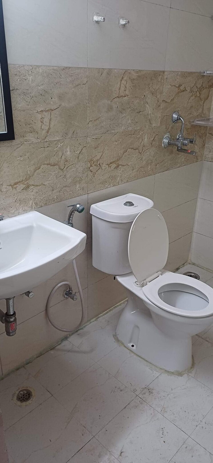Bathroom, bptp-princess-park 2 Bedroom 1261 Sq.Ft. Apartment In Sector 86 Faridabad 7767016