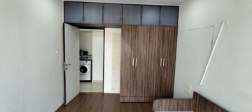 Room in 2 BHK Apartment at K Raheja Corp Maple Leaf, Powai – for Sale