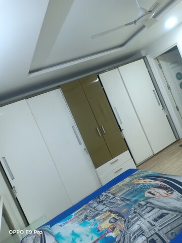 Room in 4 BHK Builder Floor at Pitampura – for Sale