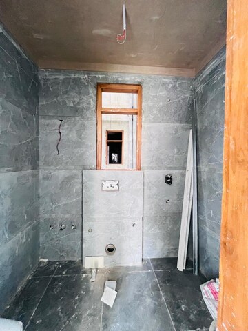 Bathroom in 3 BHK Builder Floor at SS Mayfield Gardens, Sector 51 – for Sale