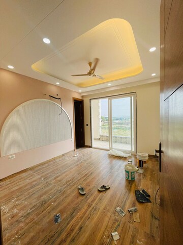 Bedroom in 3 BHK Builder Floor at Ansal Versalia Avante, Sector 67a – for Sale