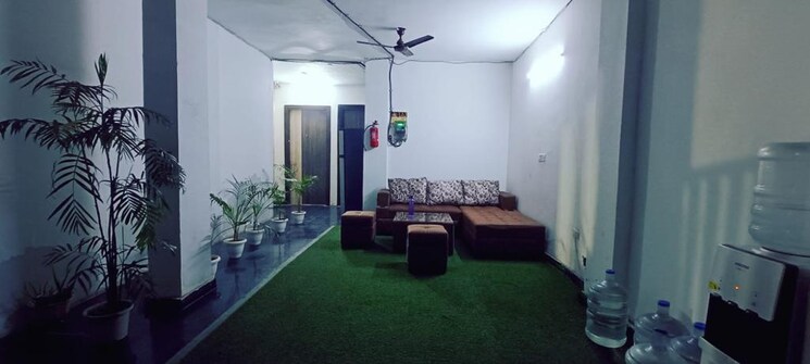 Room, sector 19 Pg For Girls In Sector 19 7767548