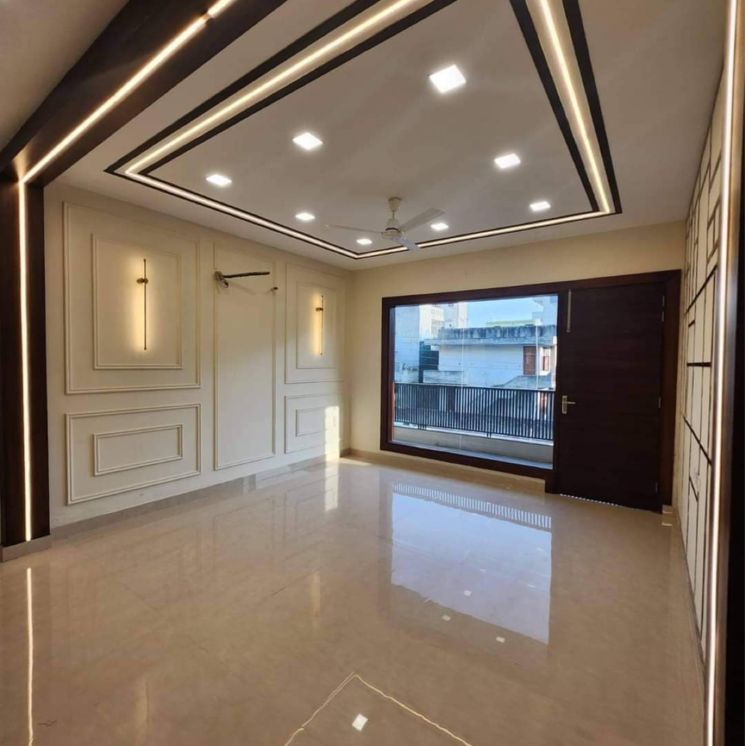  Parking, eros-lakewood-city 4 Bedroom 4200 Sq.Ft. Builder Floor In Suraj Kund Faridabad 7767580