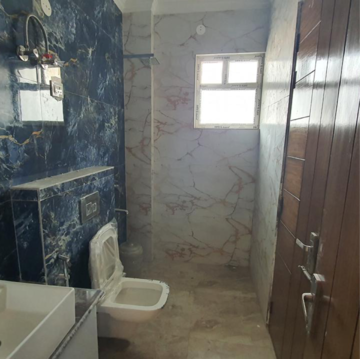 Bathroom in 4 BHK Builder Floor at Eros Lakewood City, Suraj Kund – for Sale